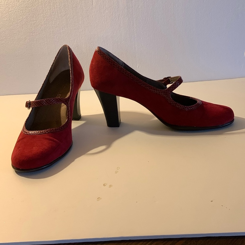 Aerosole heels